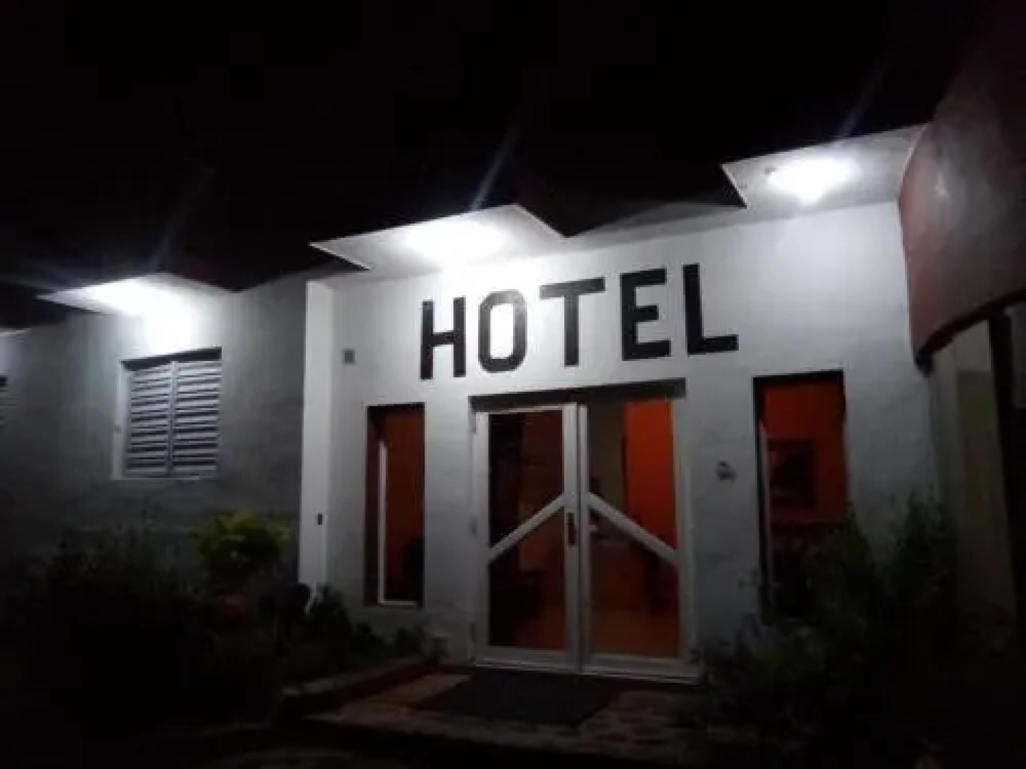 Hotel Balcones del Valle