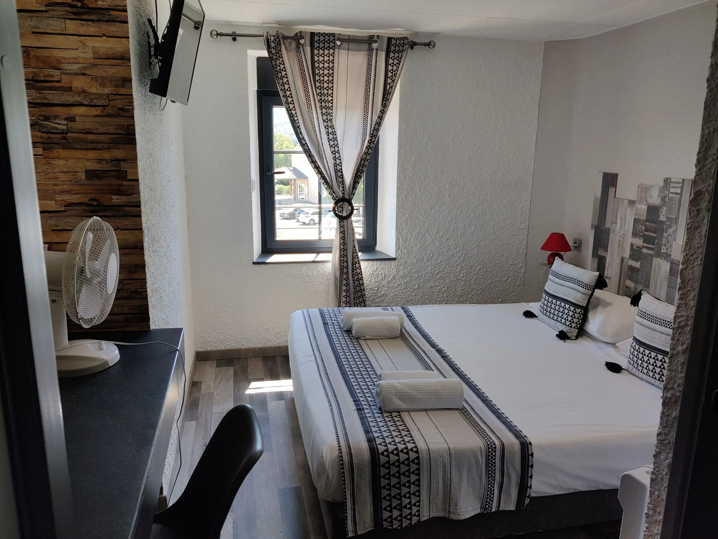 Hôtel Restaurant LES VOYAGEURS