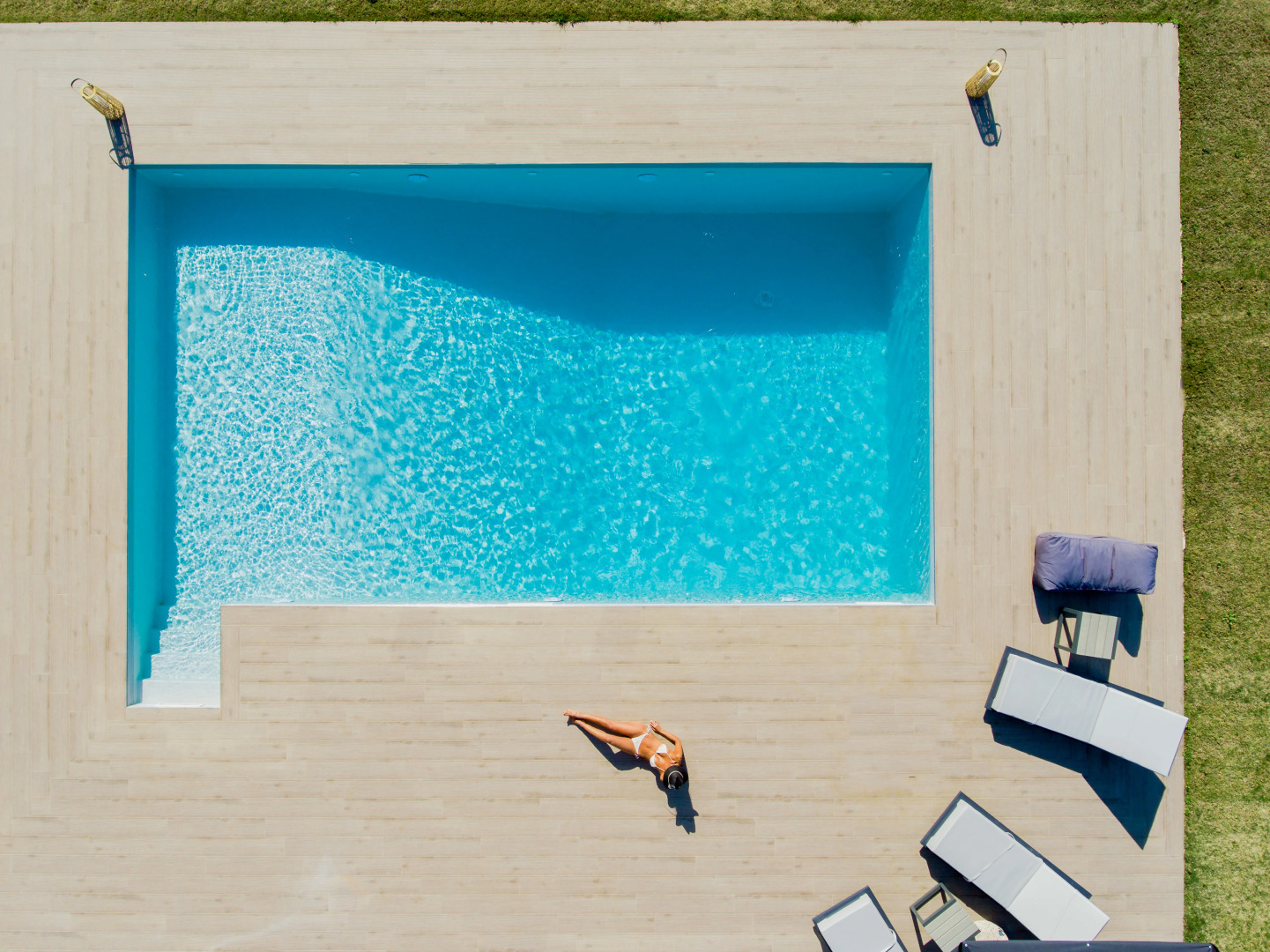 Mirazur Seafront Sunset Villa