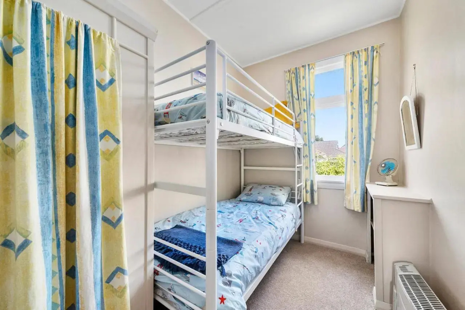 The Beach House - Kapiti Coast Holiday Home