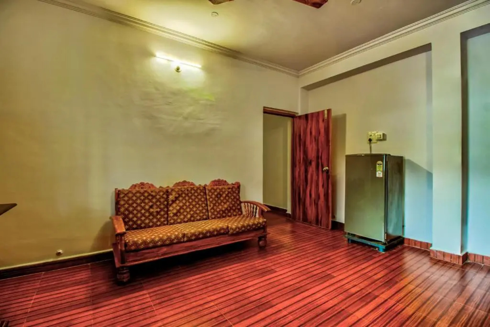 Candolim Glitter Sand