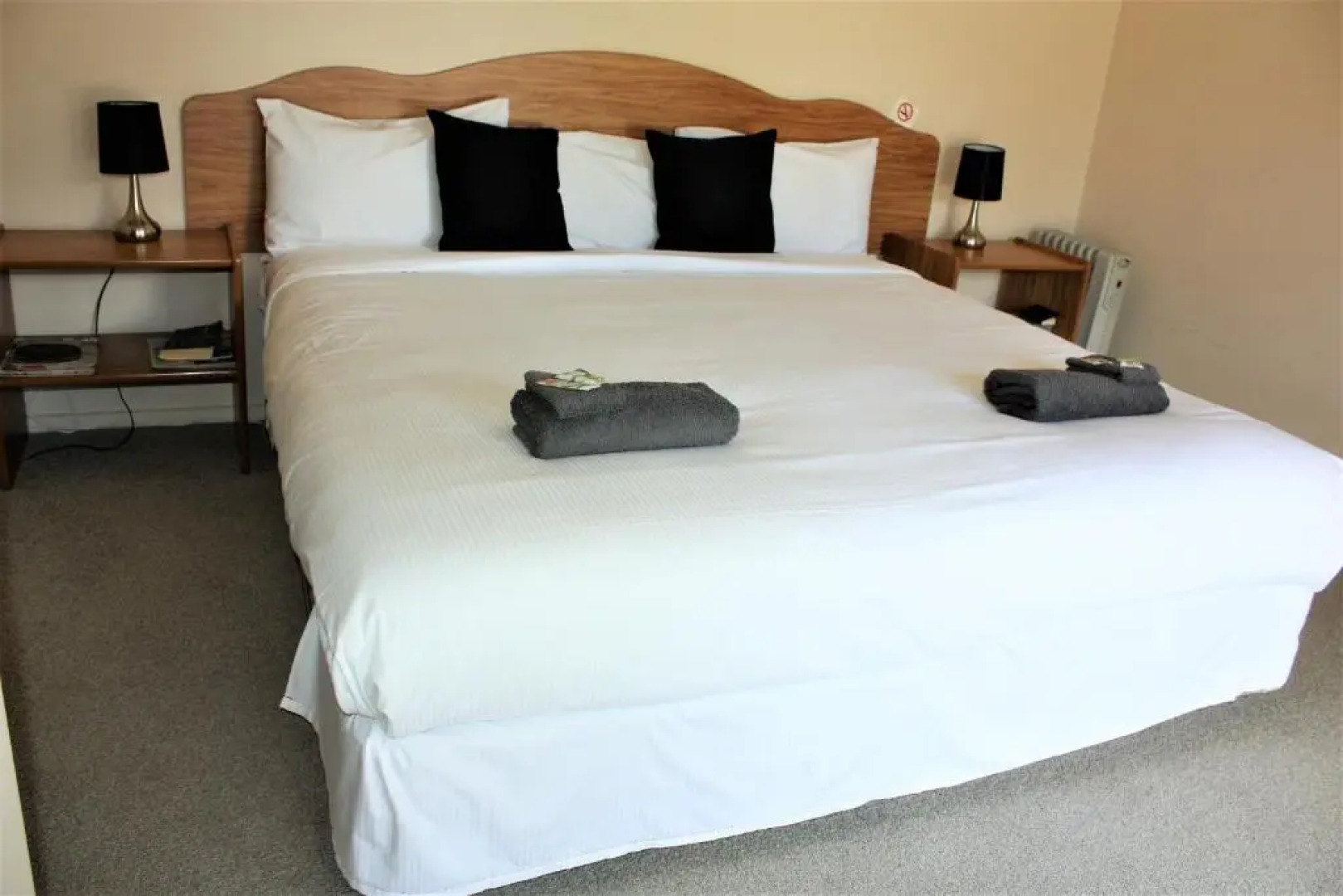 Owen River Tavern & Motels