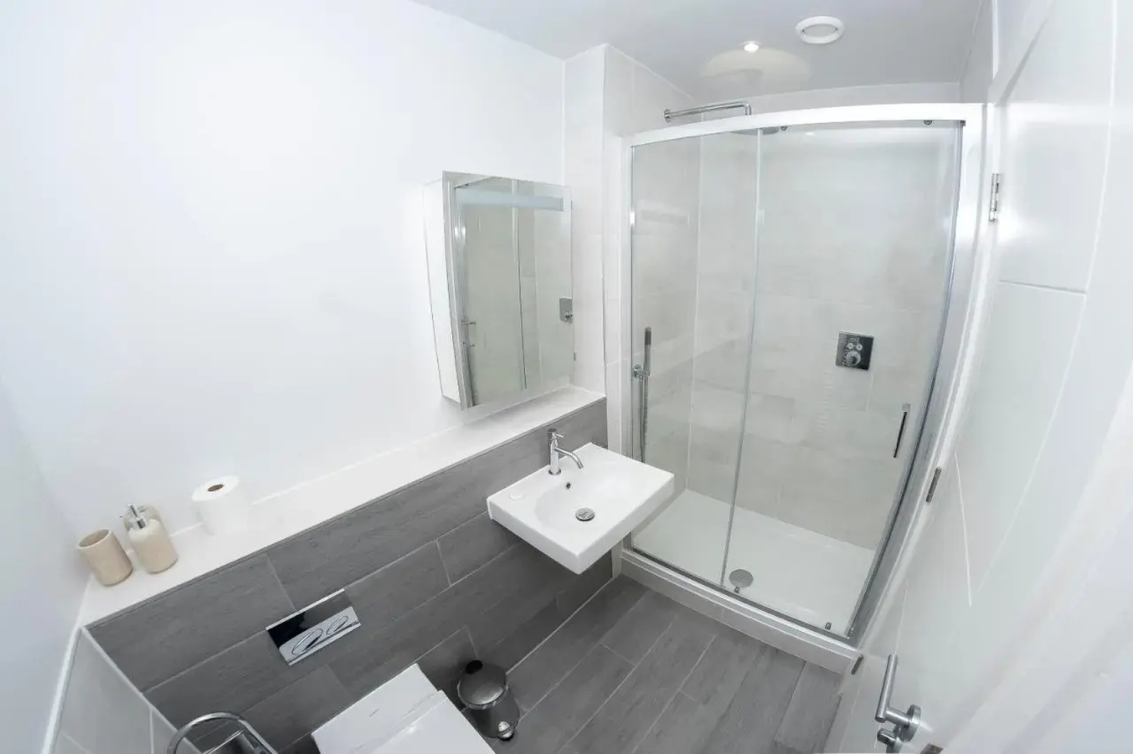 2 Putsborough - Luxury Apartment at Byron Woolacombe, only 4 minute walk to Woolacombe Beach!