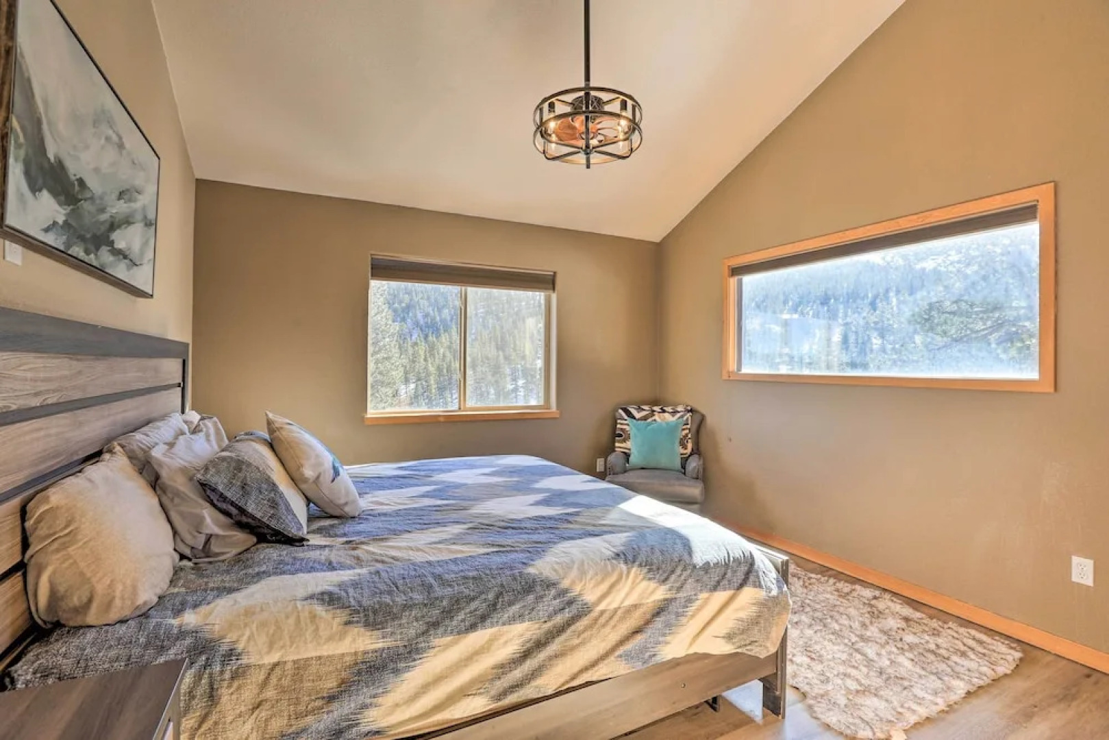 Cozy Bailey Cabin w/ Sweeping Mountain Views!