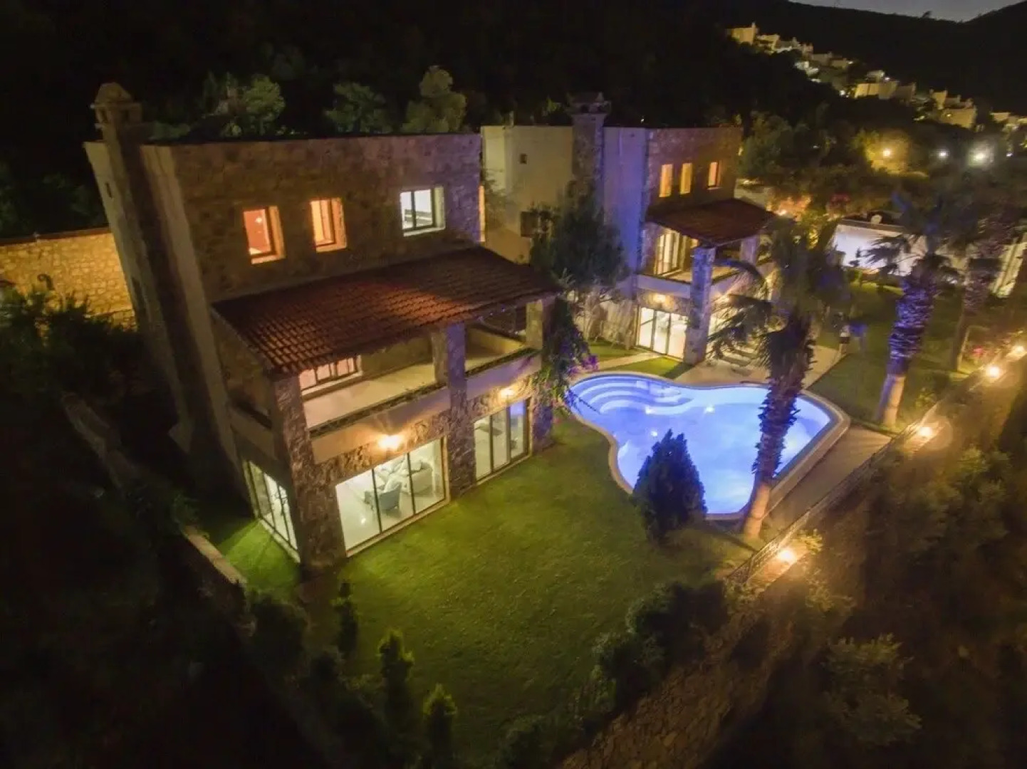 Villa Torba Bay by EvTatilim