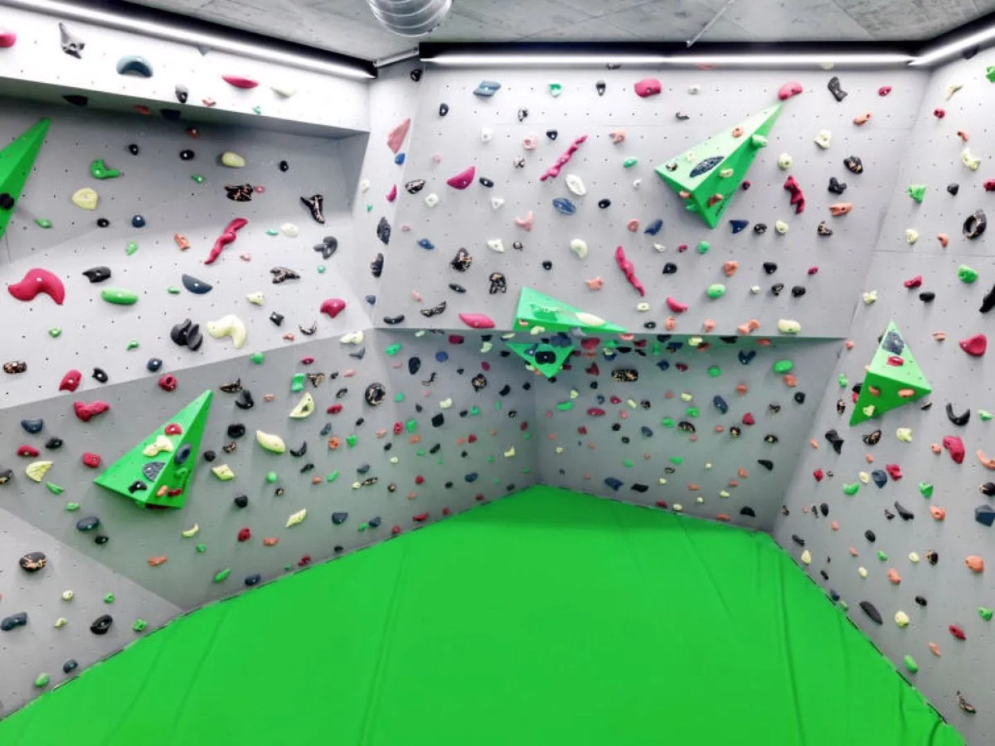 Gradonna Mountain Resort (KAX101)