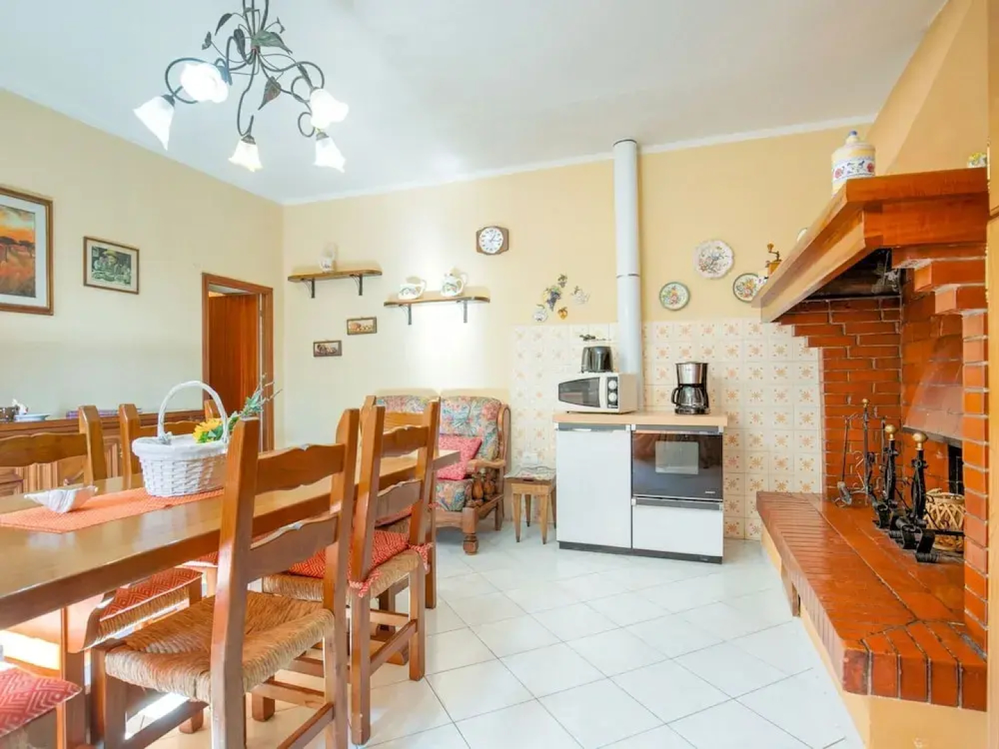 Tuscany Family Country Home