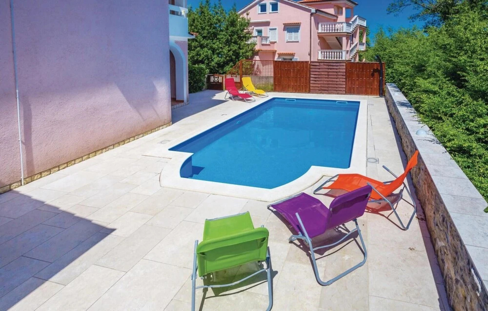 Beautiful Home in Dobrinj With Wifi and 4 Bedrooms