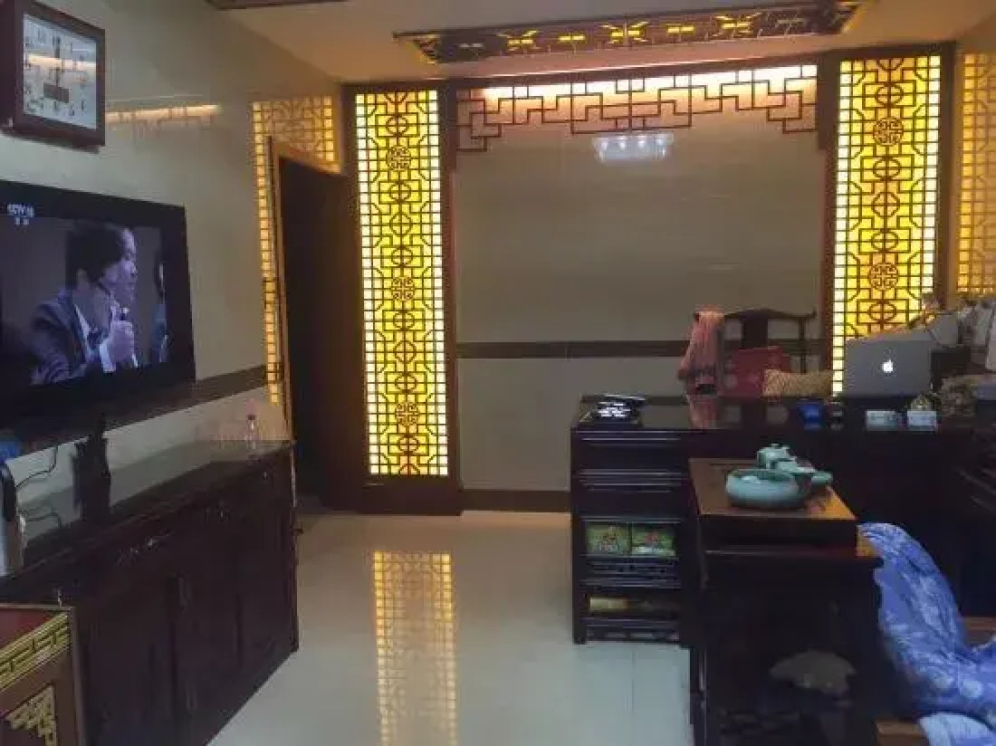 the Jiuhua Mountain Chicken Heights