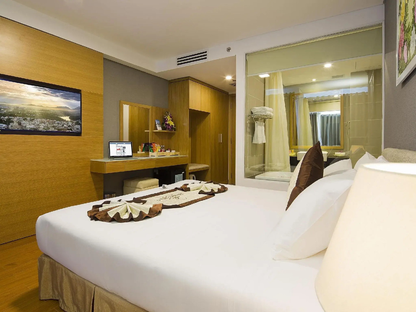 Dendro Gold Hotel