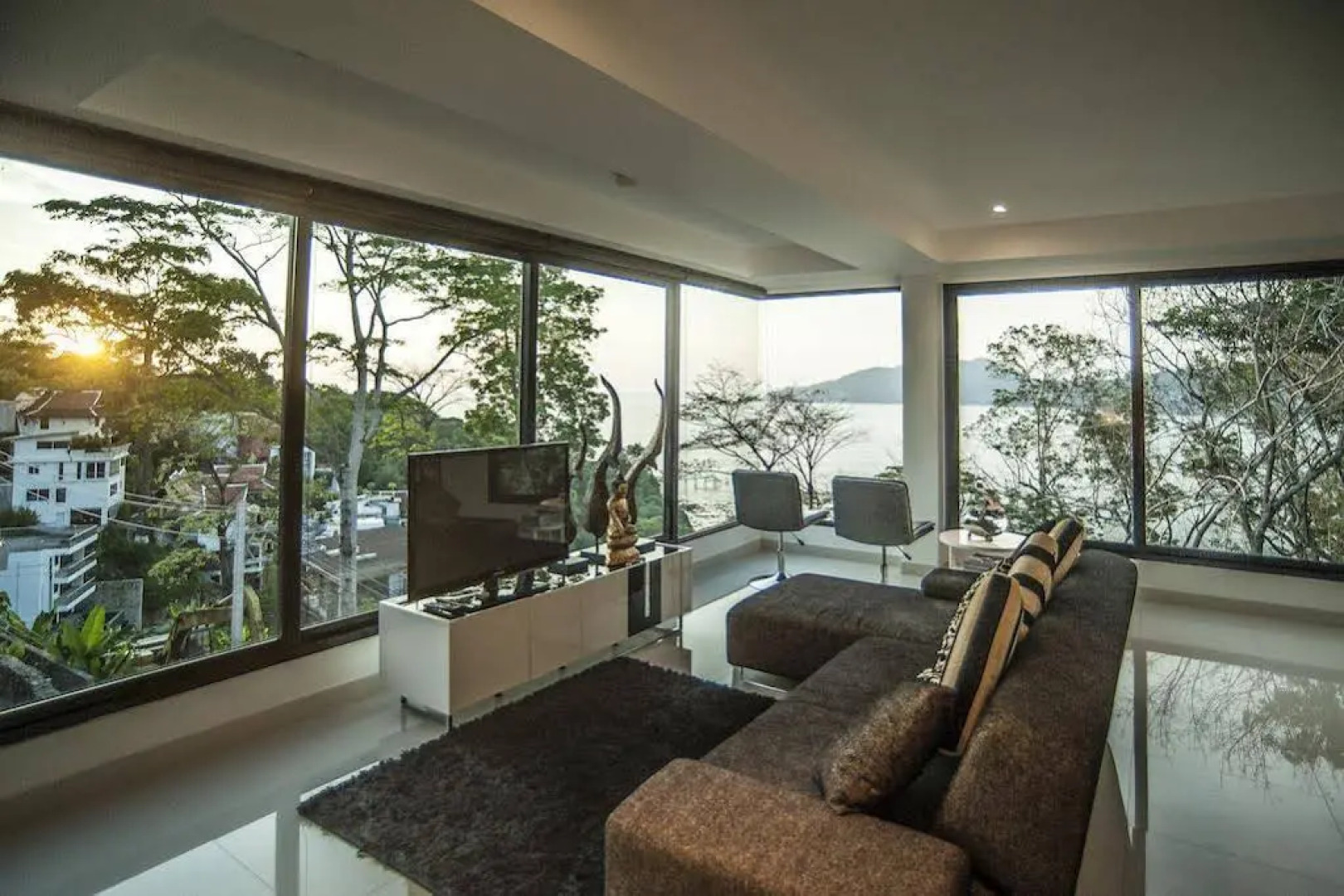 Baan Ngern-Muen Managed by Seeka