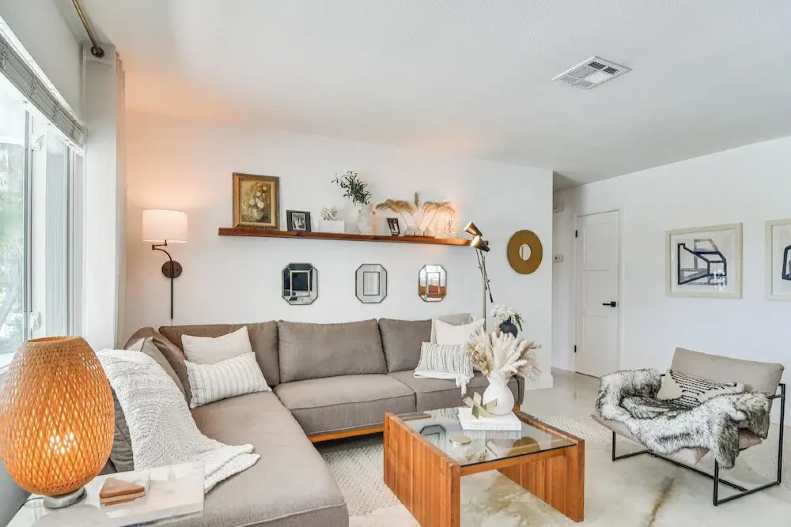 Redington Beach Coastal Retreat - Walk to Beach!