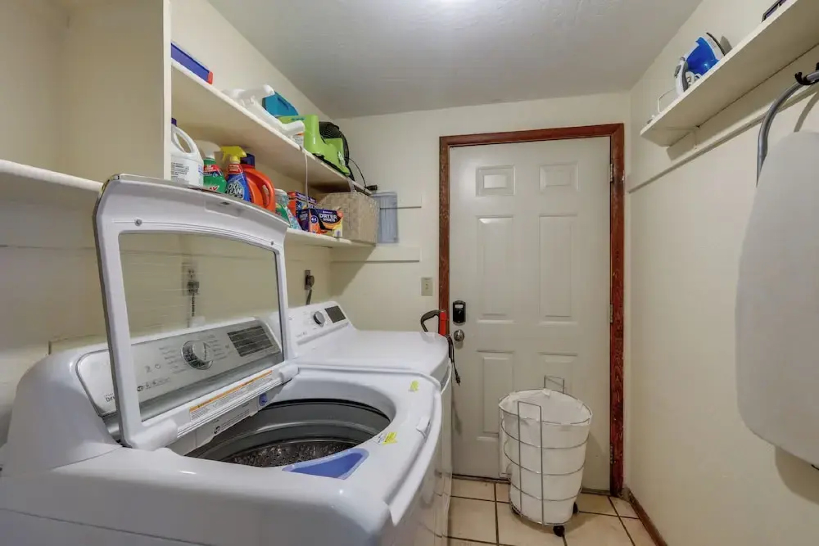 Flagstaff Home w/ EV Charger, 10 Mi to Downtown