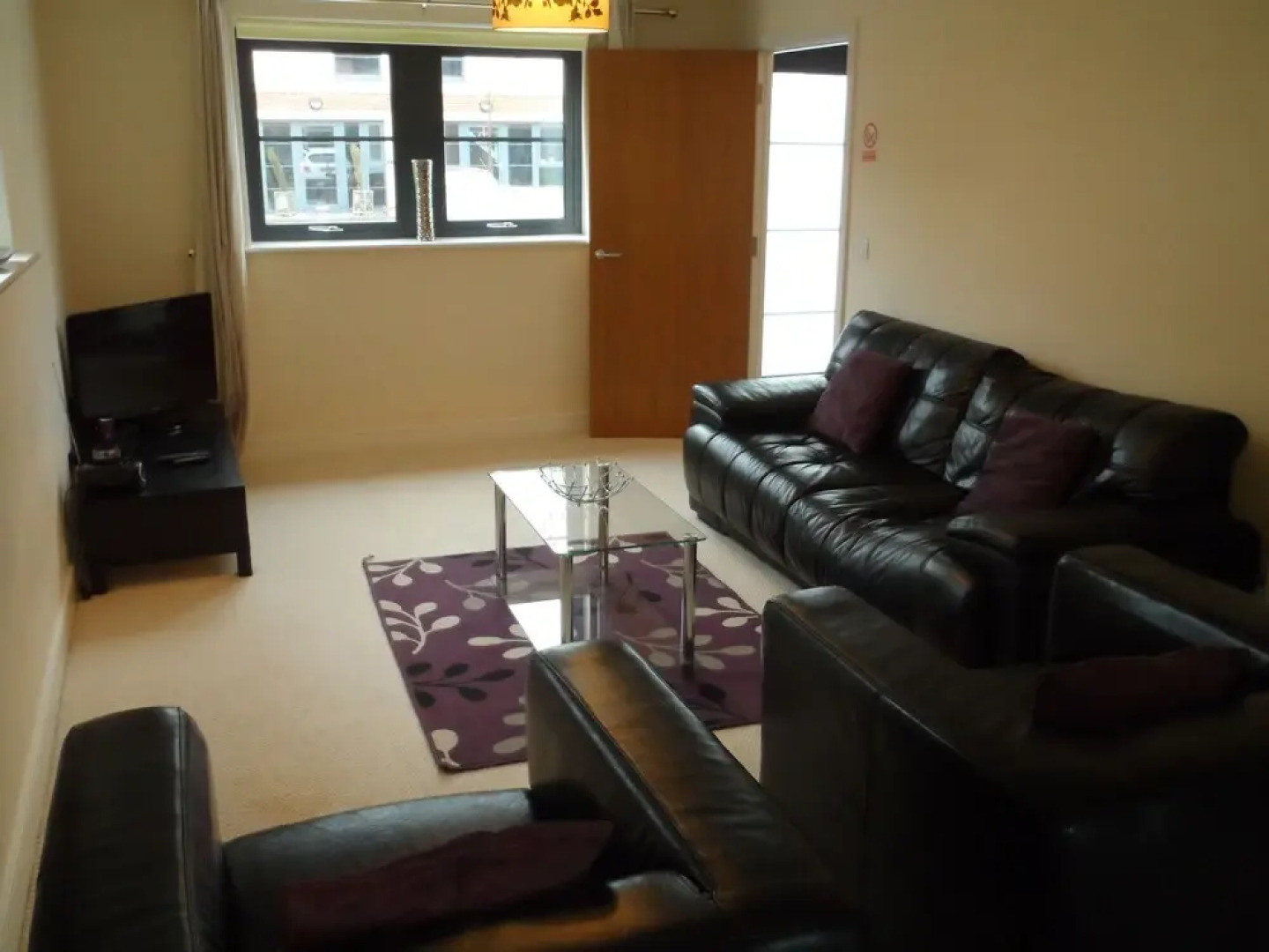 Flexi-Lets@Wallis Square, Farnborough