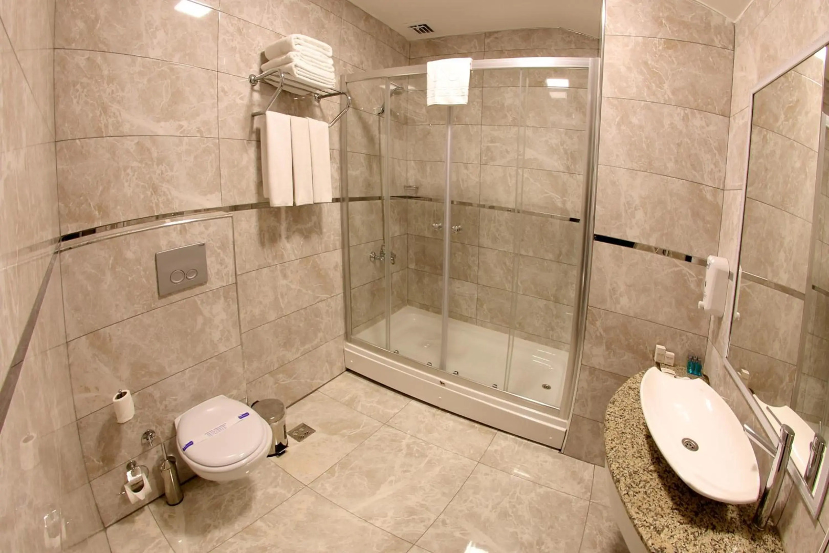 Seckin Hotel