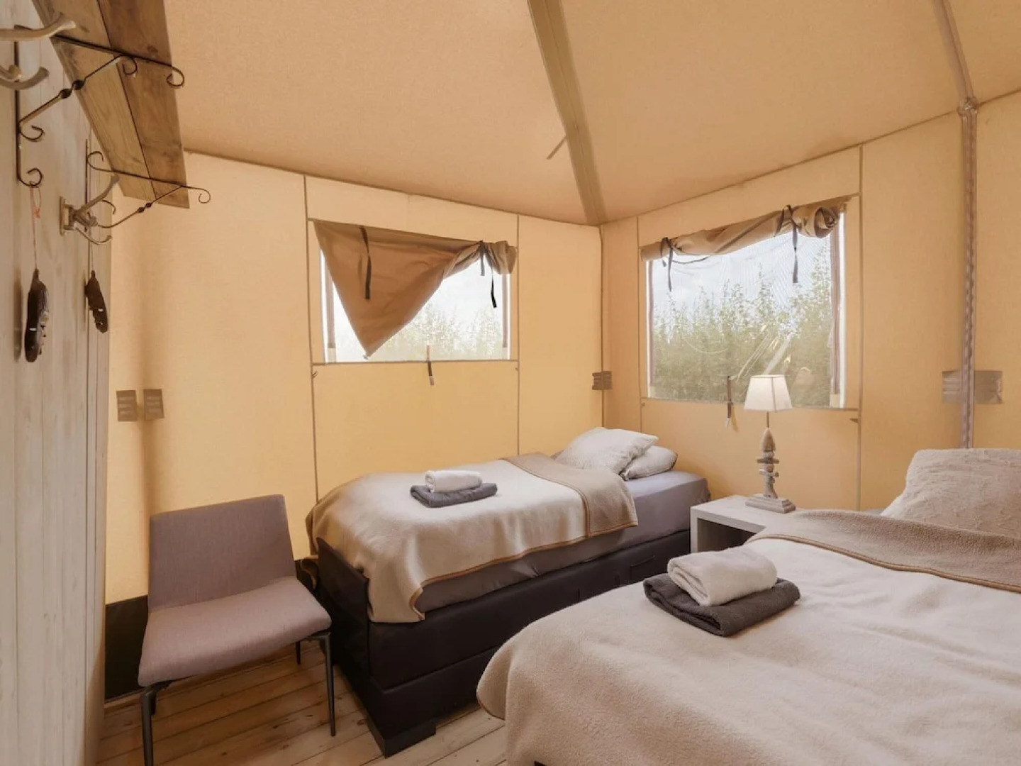 Cozy Tent Lodge in Pittem With Veranda,barbecue