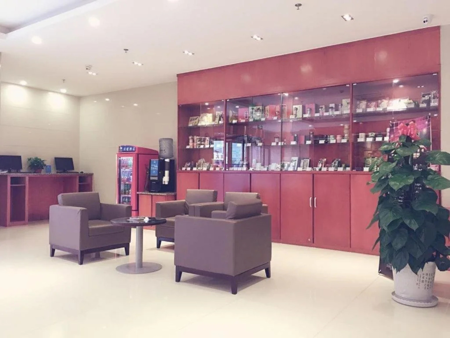 Hanting Express Xinzhou North Qiyi Road Hotel