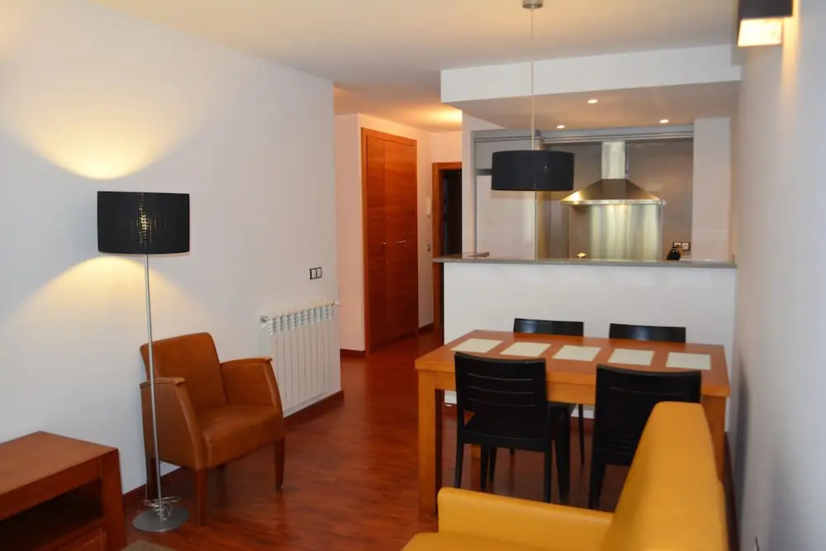 Peretol Apartments 1950M