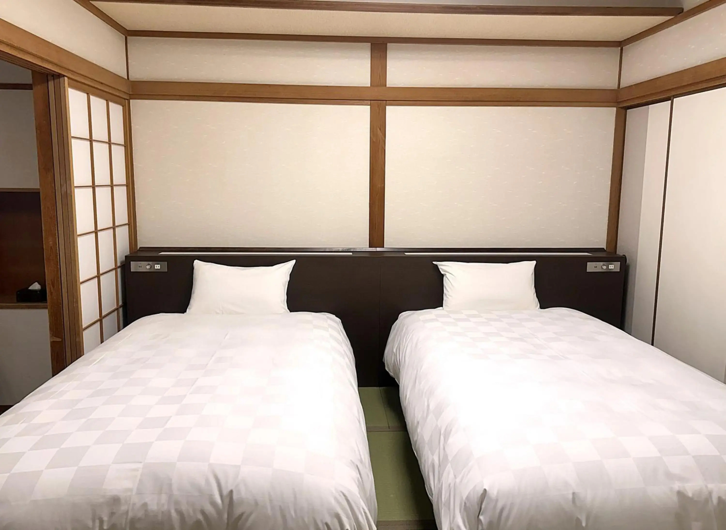 Shiraraso Grand Hotel