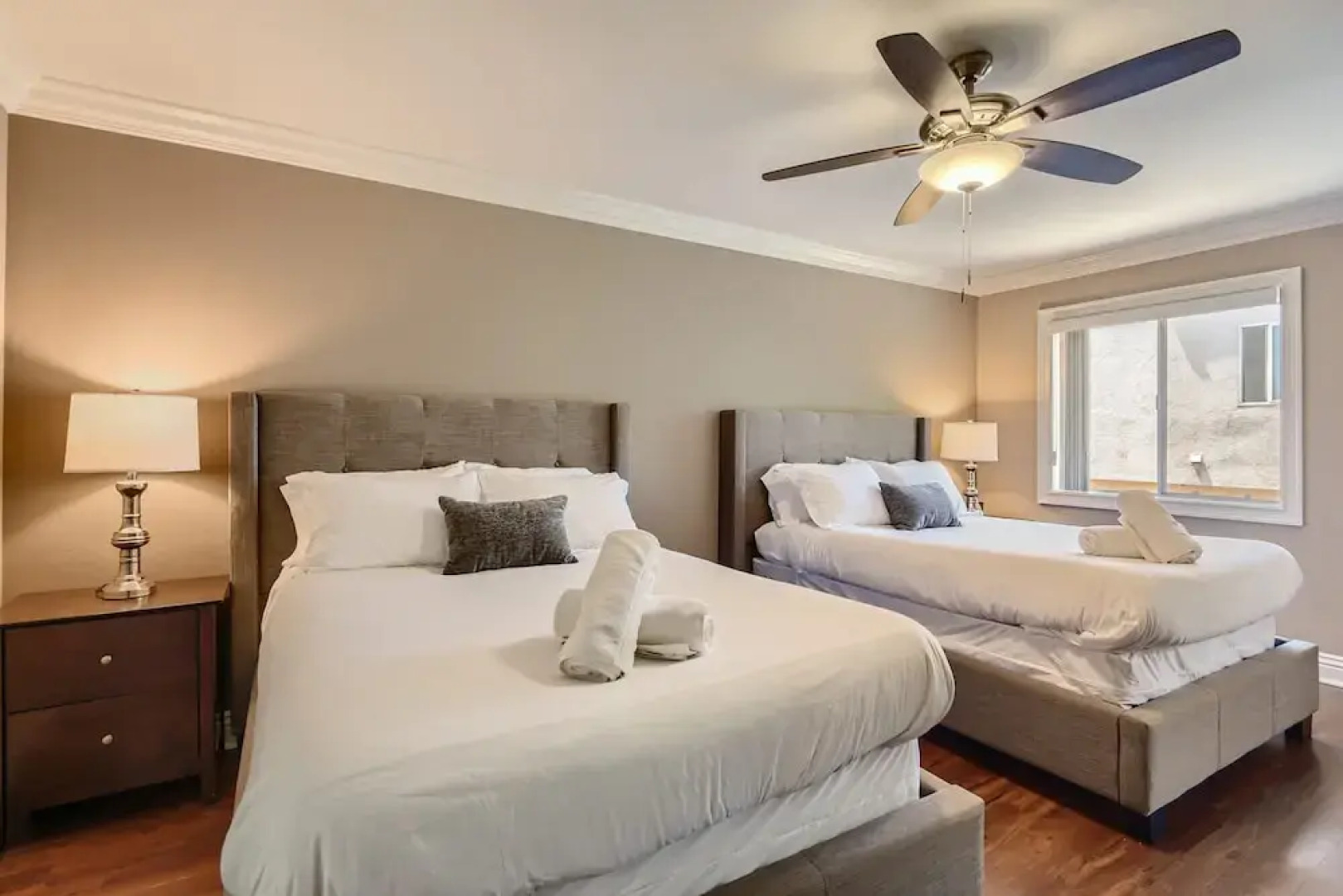 Spacious 3BR Yard BBQ Games Free Parking 0R2