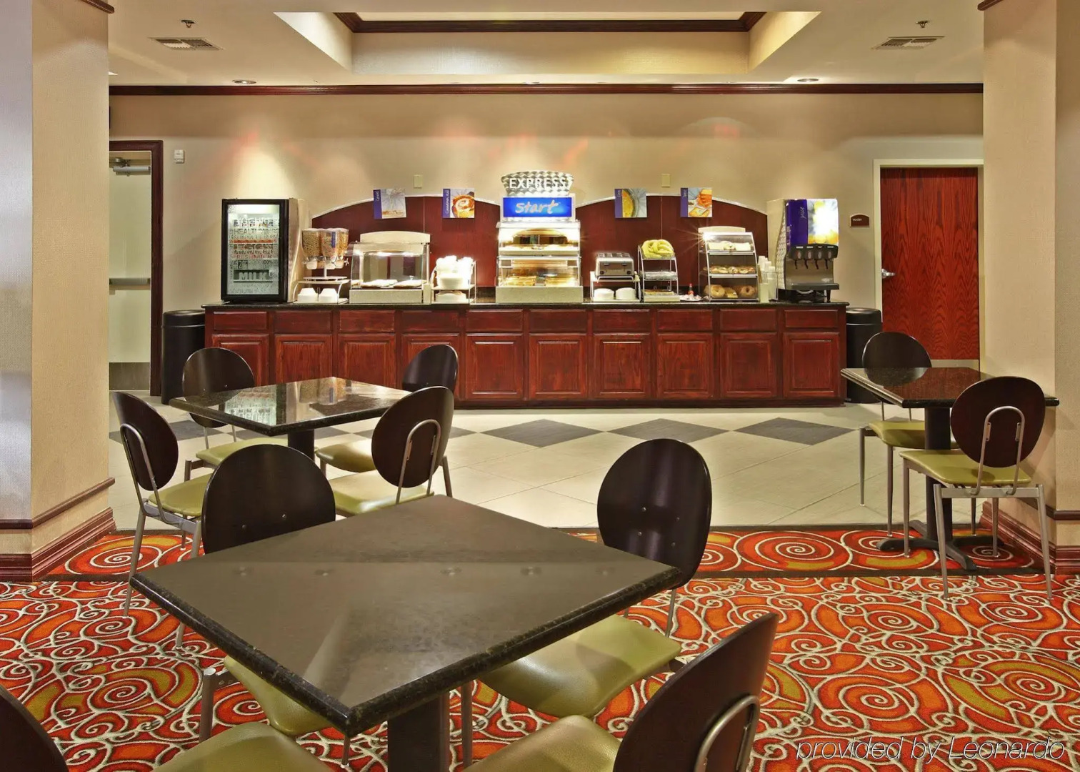 Holiday Inn Express & Suites West by IHG