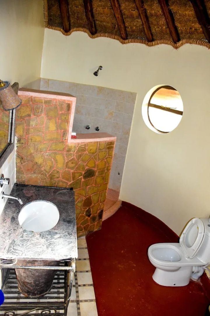 Enchipai Campsite and Cottages