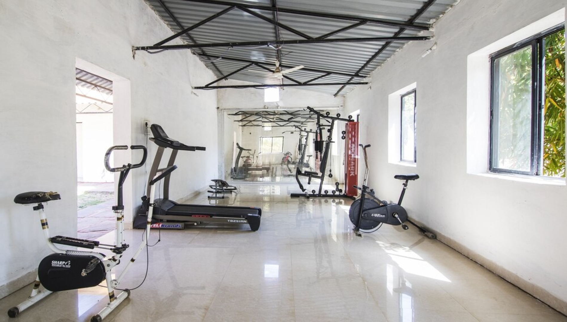 Mougli's Paradise Resort