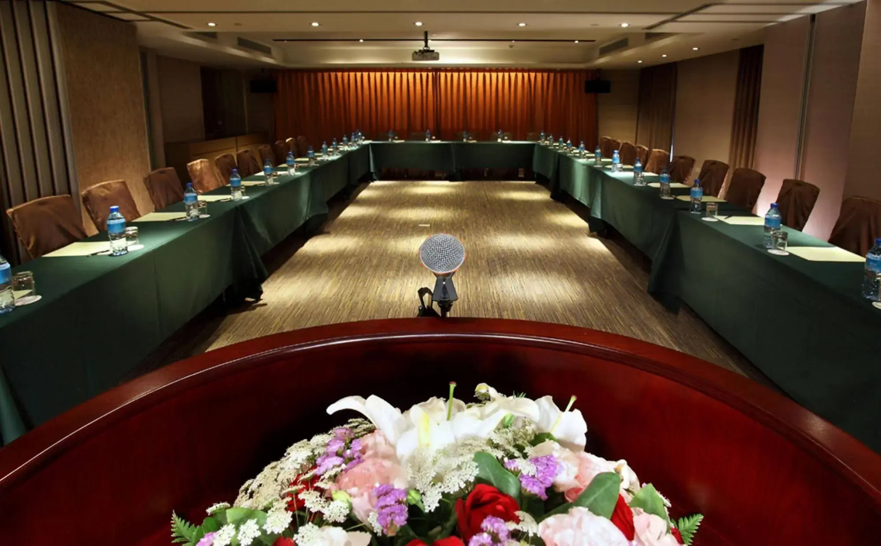 Two Tails Hotel Luzhou