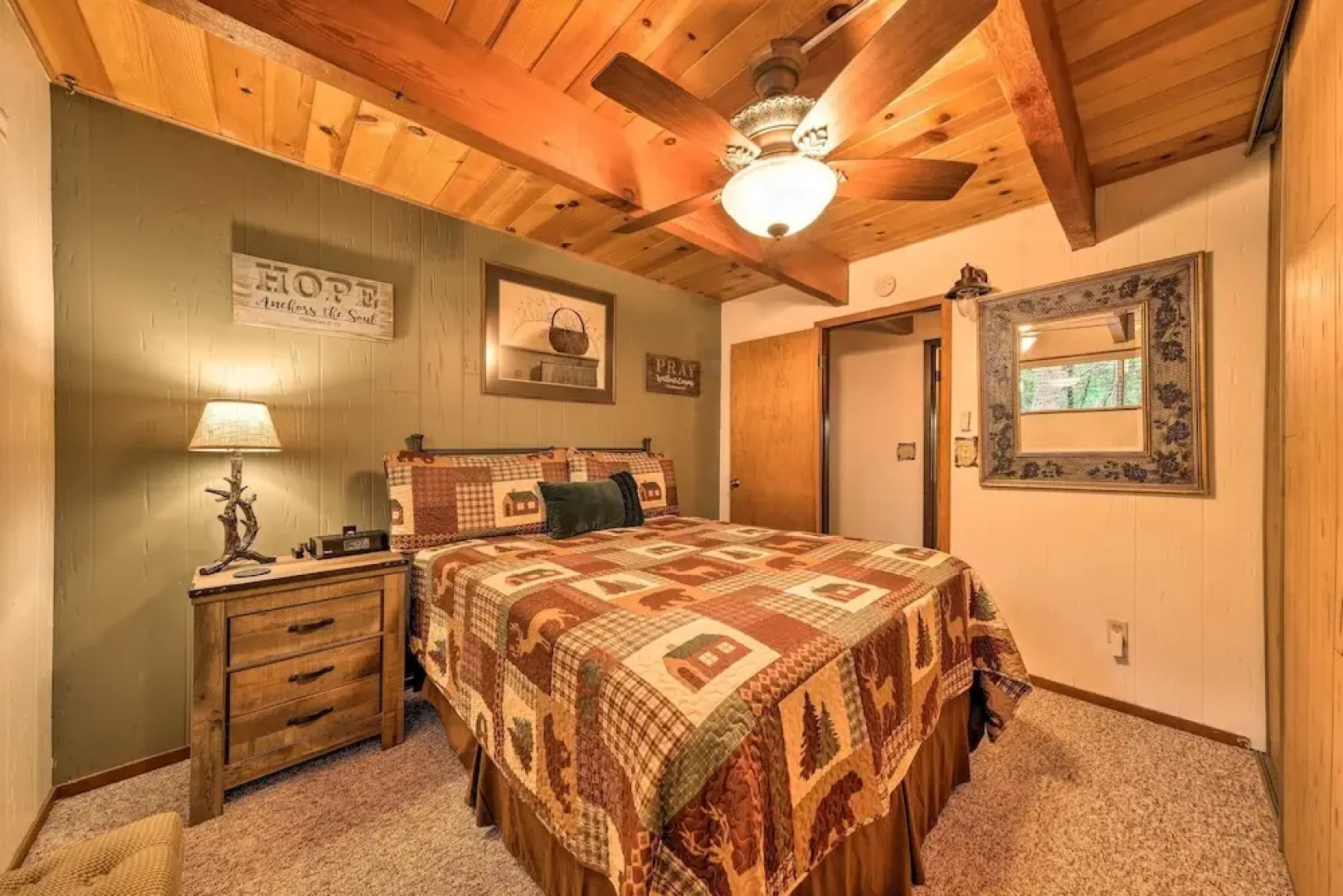 Twain Harte Mountain Cabin w/ Deck - 3 Mi to Dtwn