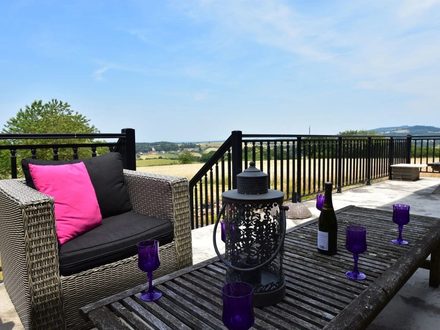 Cosy Holiday Home in Rémilly With a Terrace