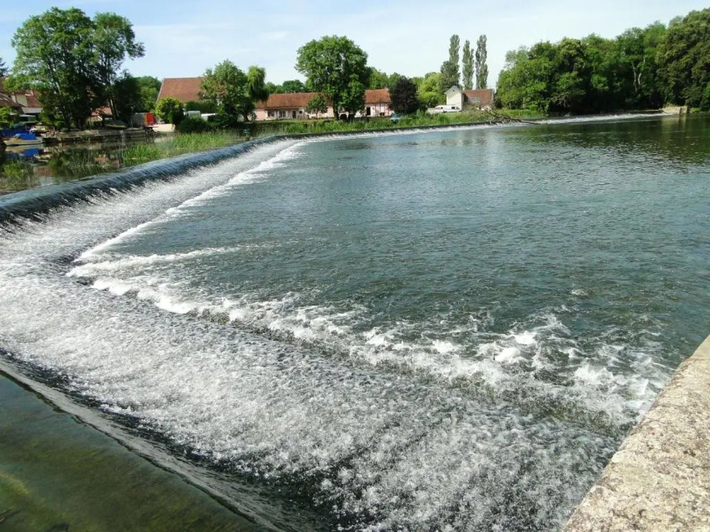 House With 2 Bedrooms in Vanne, With Furnished Garden and Wifi