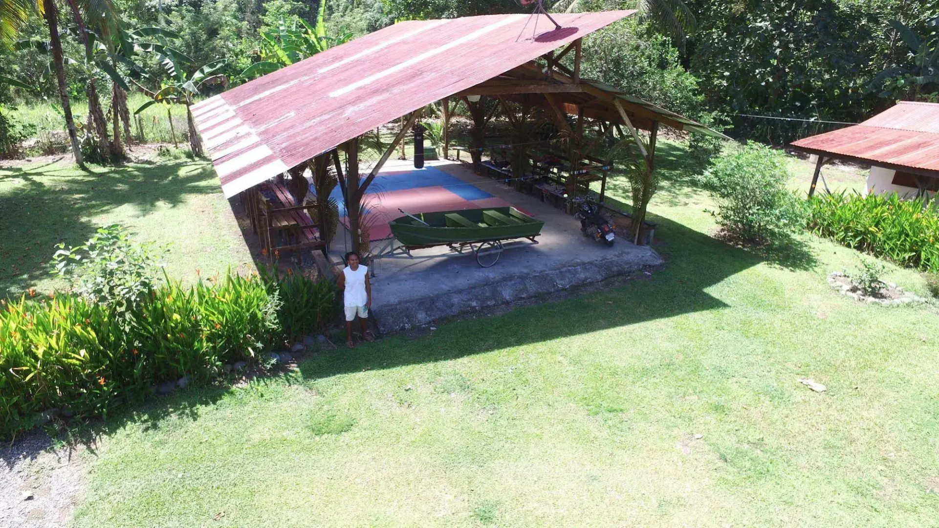 Kenaki Lodge