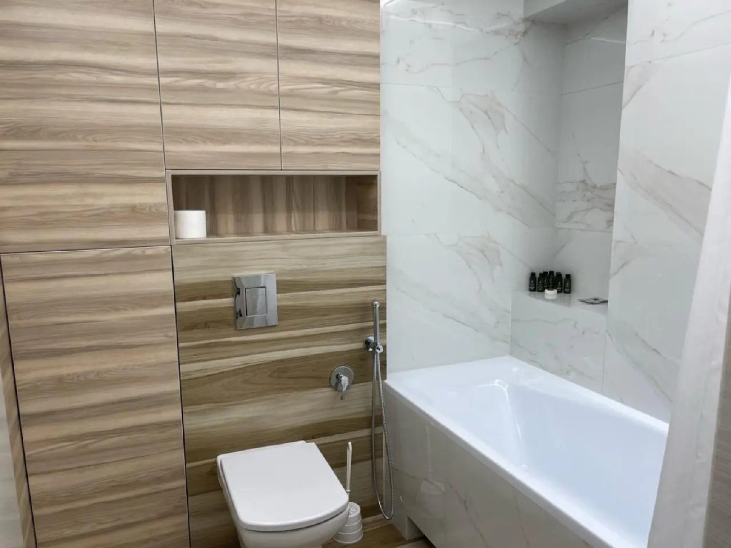 Апартаменты на улице Наумова 5