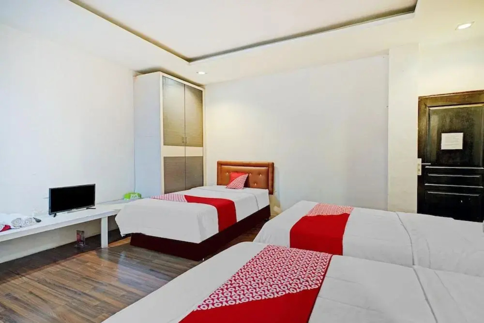 Scala Inn by OYO Rooms