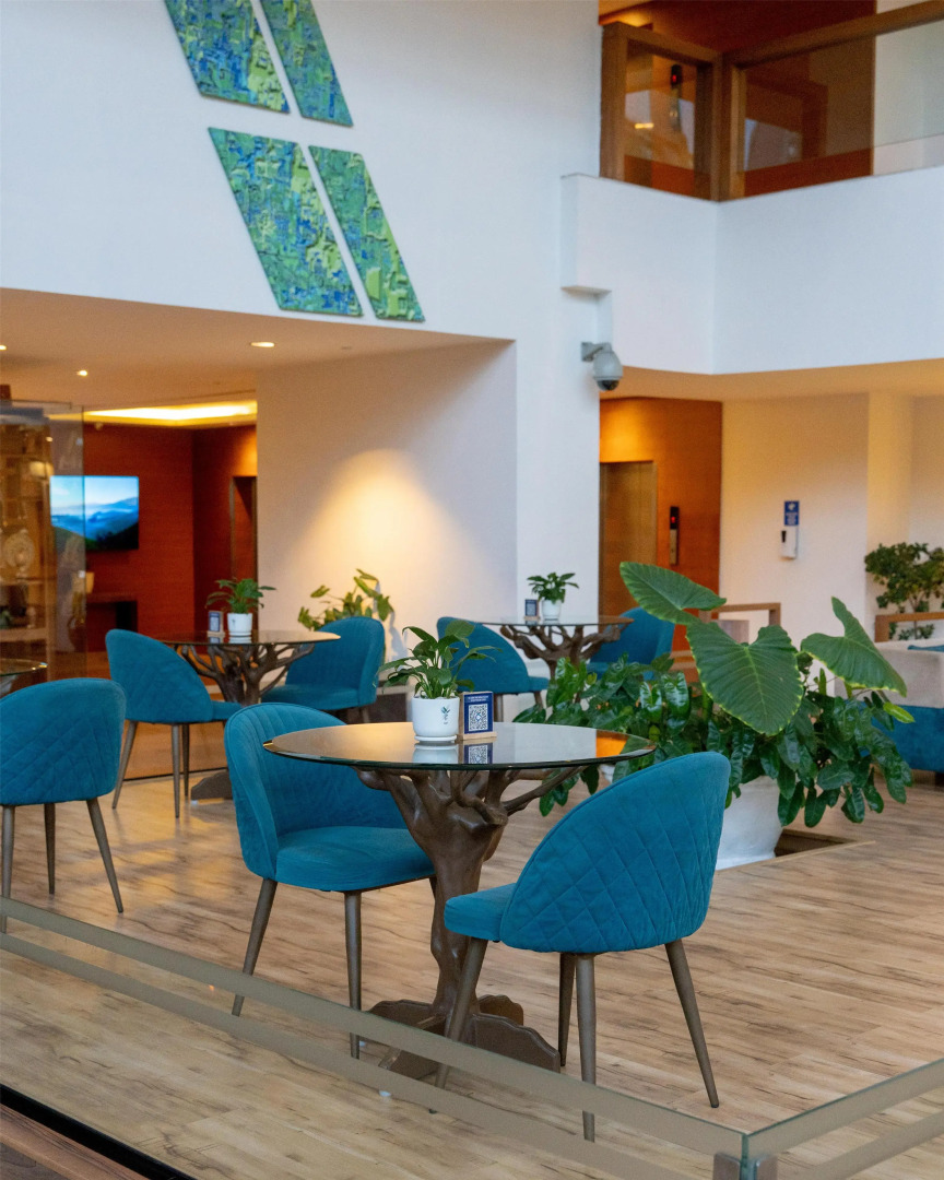 Radisson Blu Plaza Hotel Hyderabad Banjara Hills