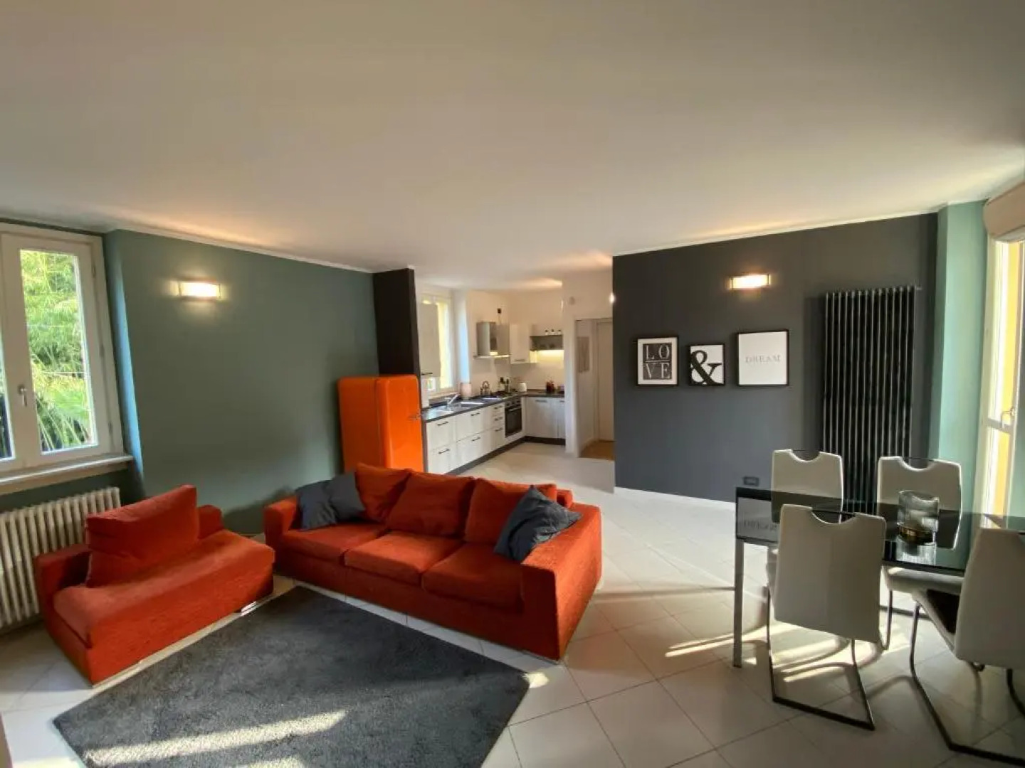 Casa Bellagio Beach: Pool, 100m Lake & near City