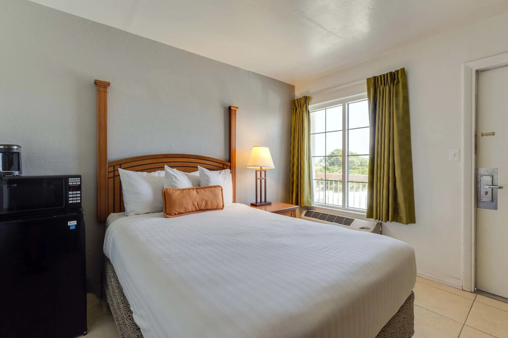 Pierview Hotel and Suites