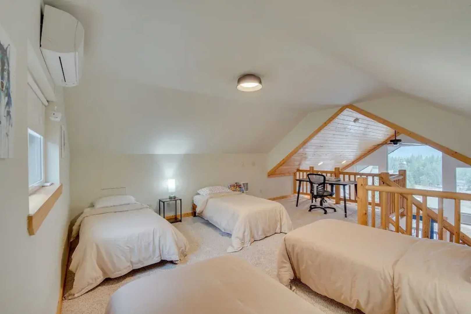 Cabin w/ Hot Tub & Fire Pit: 2 Mi to Cle Elum Lake