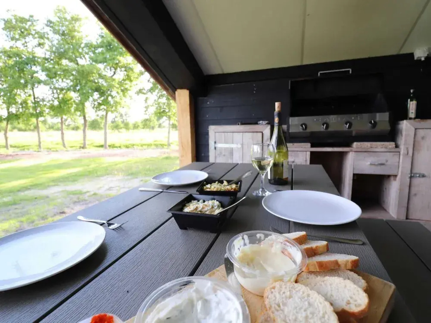 Spacious Farmhouse With Sauna, Hottub