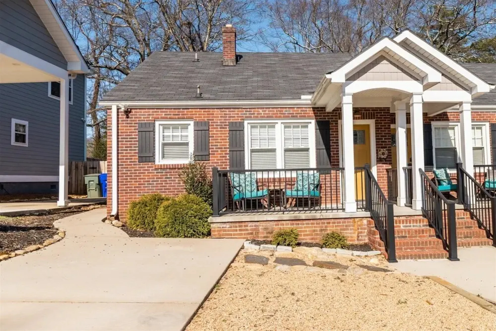 Randall St, 204