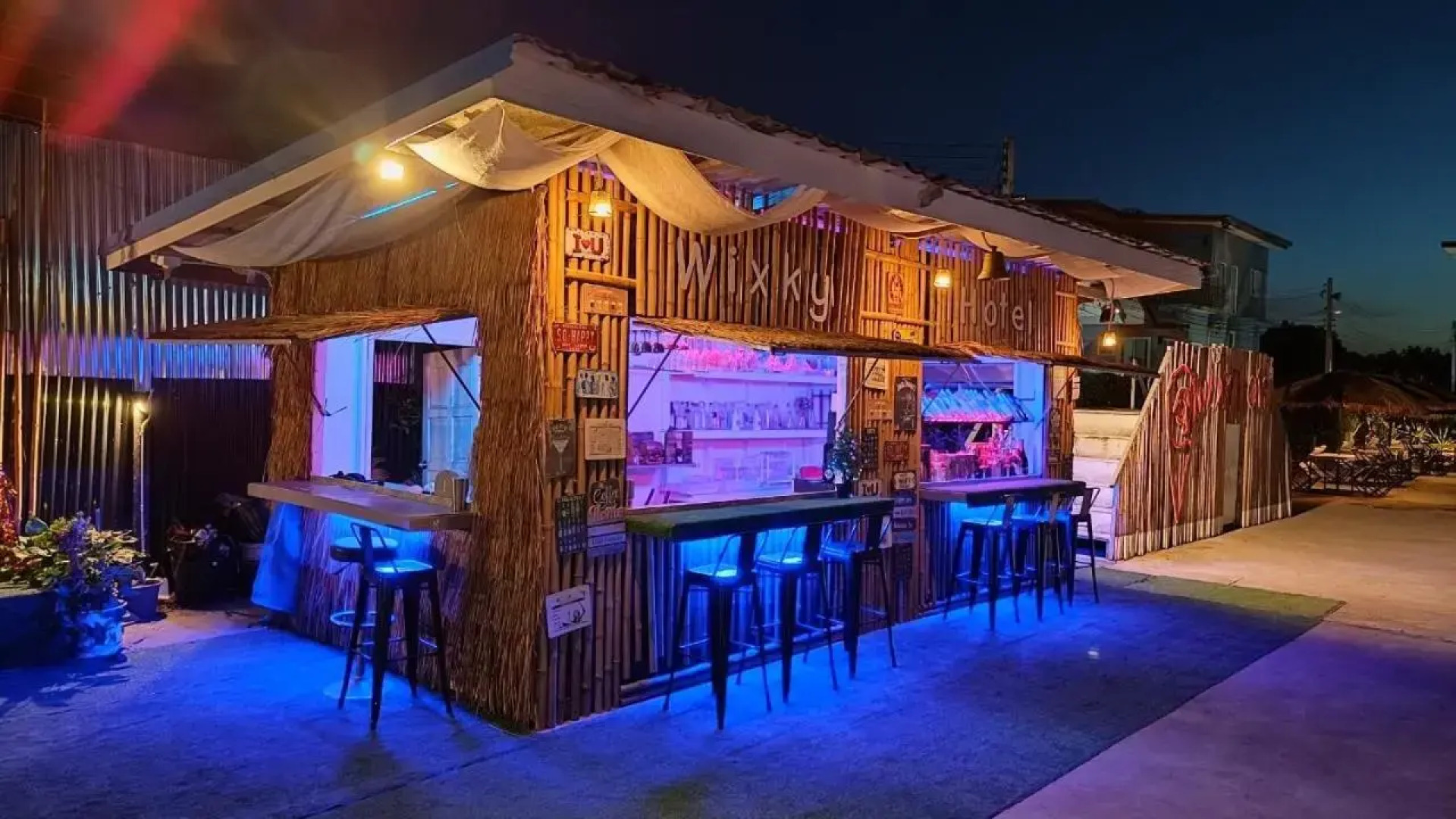 Wixky hotel