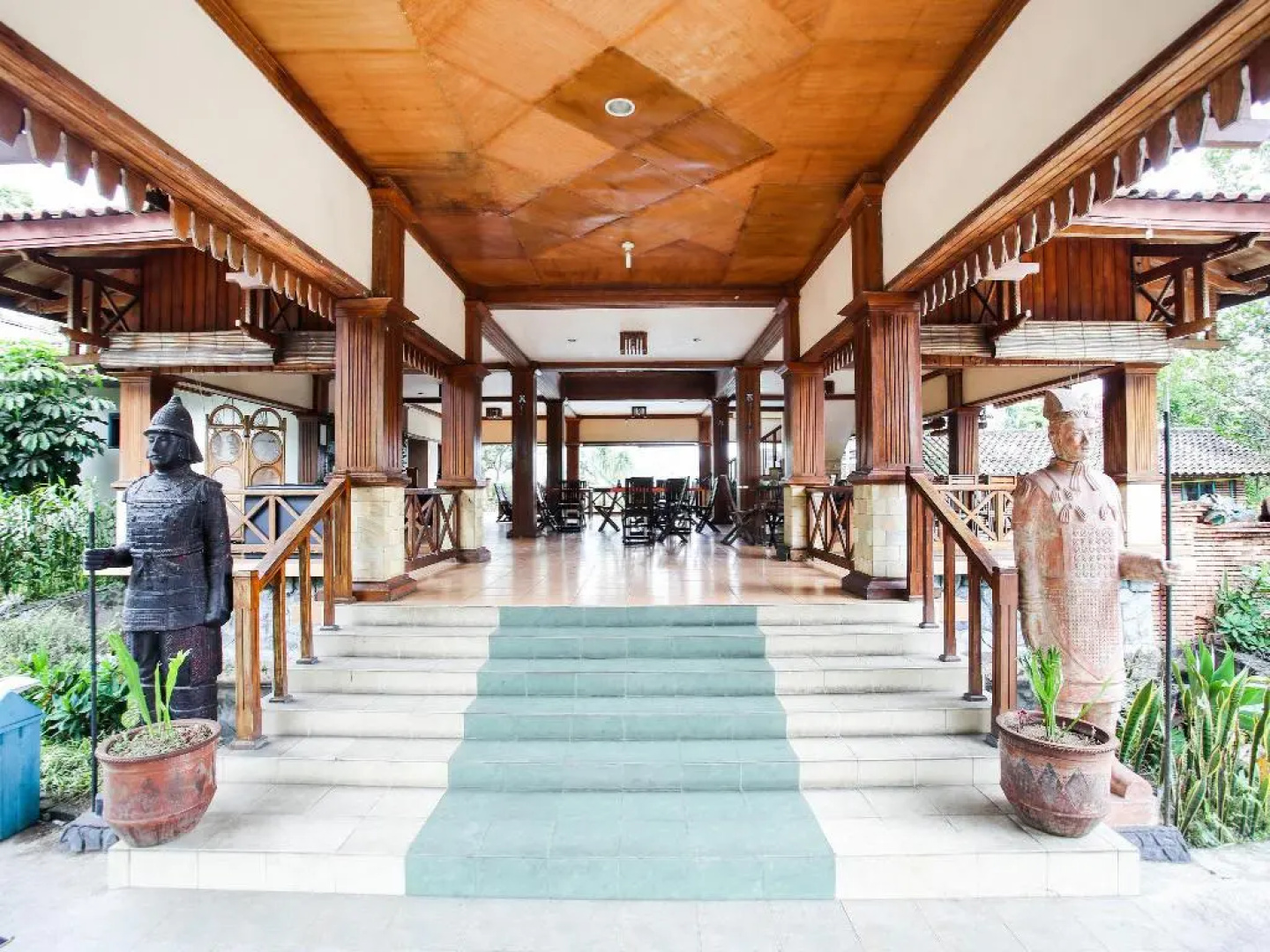 OYO 3396 Sun Garden Resort