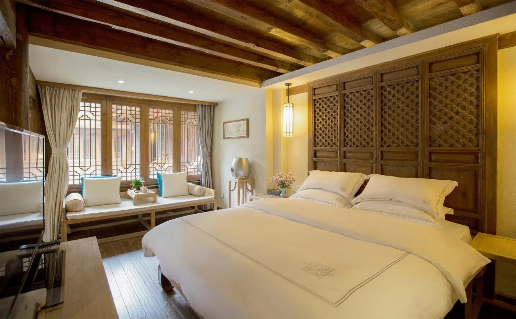 Lijiang Ancient Bridge Inn