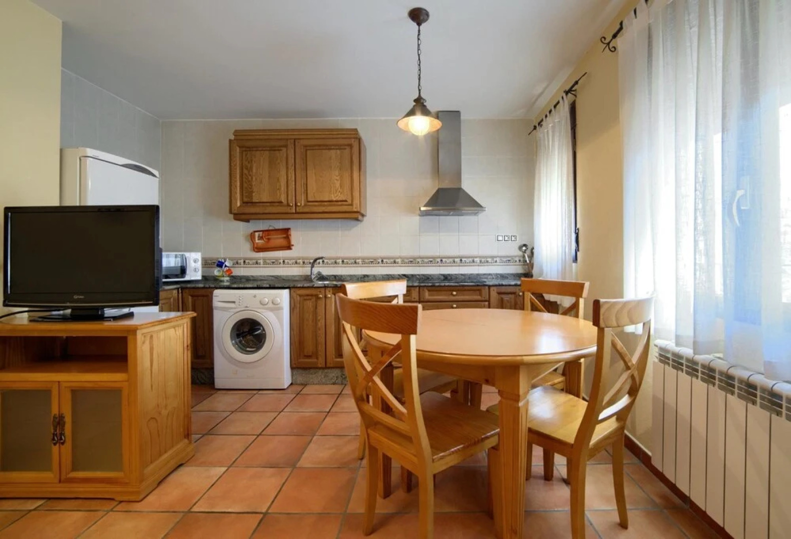 Apartment With 2 Bedrooms in Gúdar, With Wonderful Mountain View, Balc