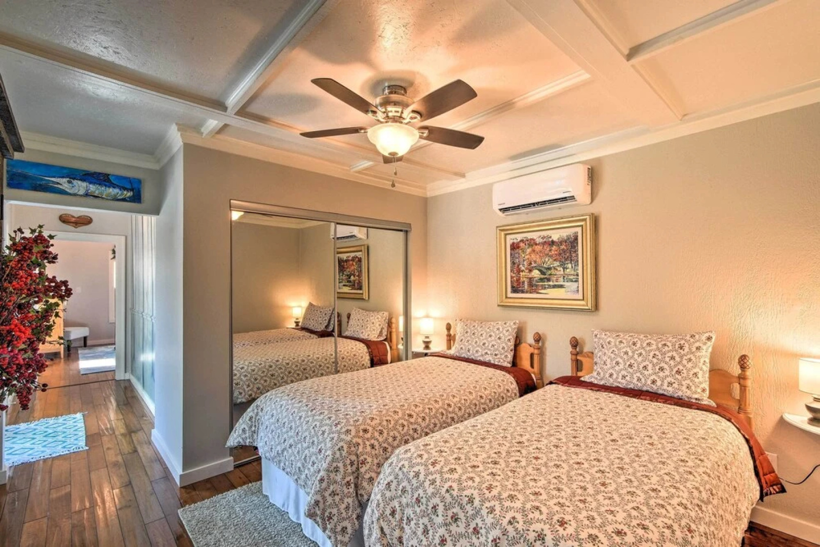 Private Pool, Hot Tub & Yard: Serene Murphy Home