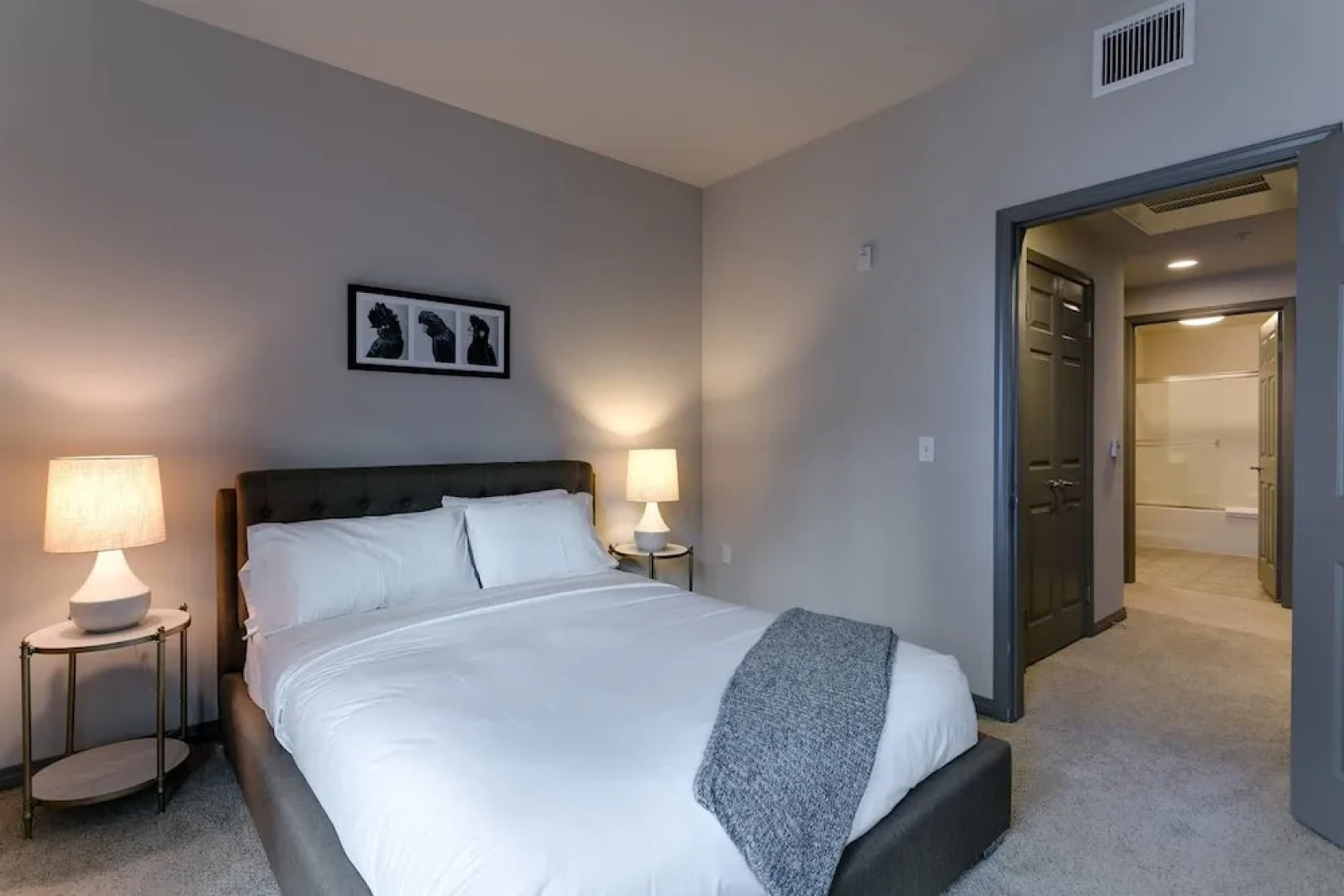 One Bed/1Bath + Private Balcony WALK TO BEACH