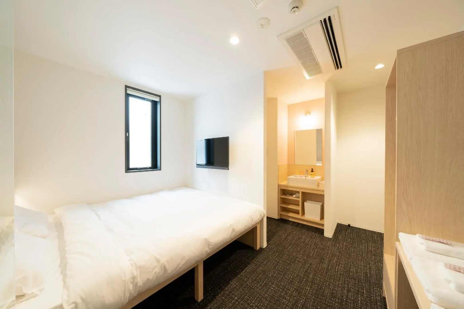WeBase Hiroshima - Hostel