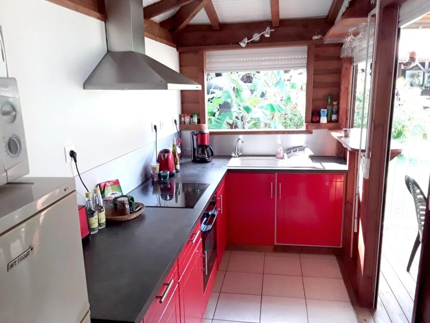 Bungalow With 2 Bedrooms in Bouillante, With Terrace and Wifi - 100 m