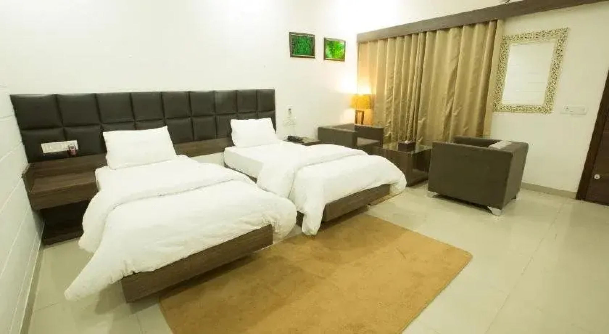 Hotel Whistling Greens