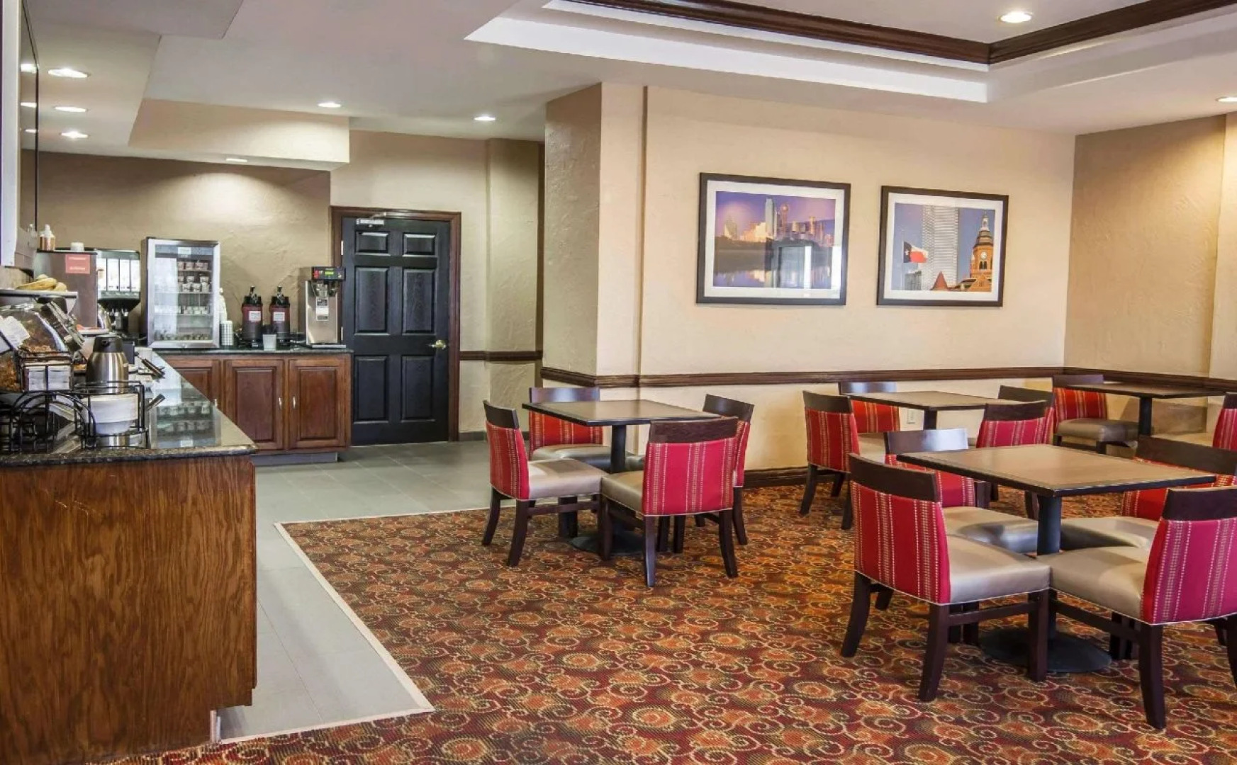 Quality Inn & Suites I-35 E / Walnut Hill